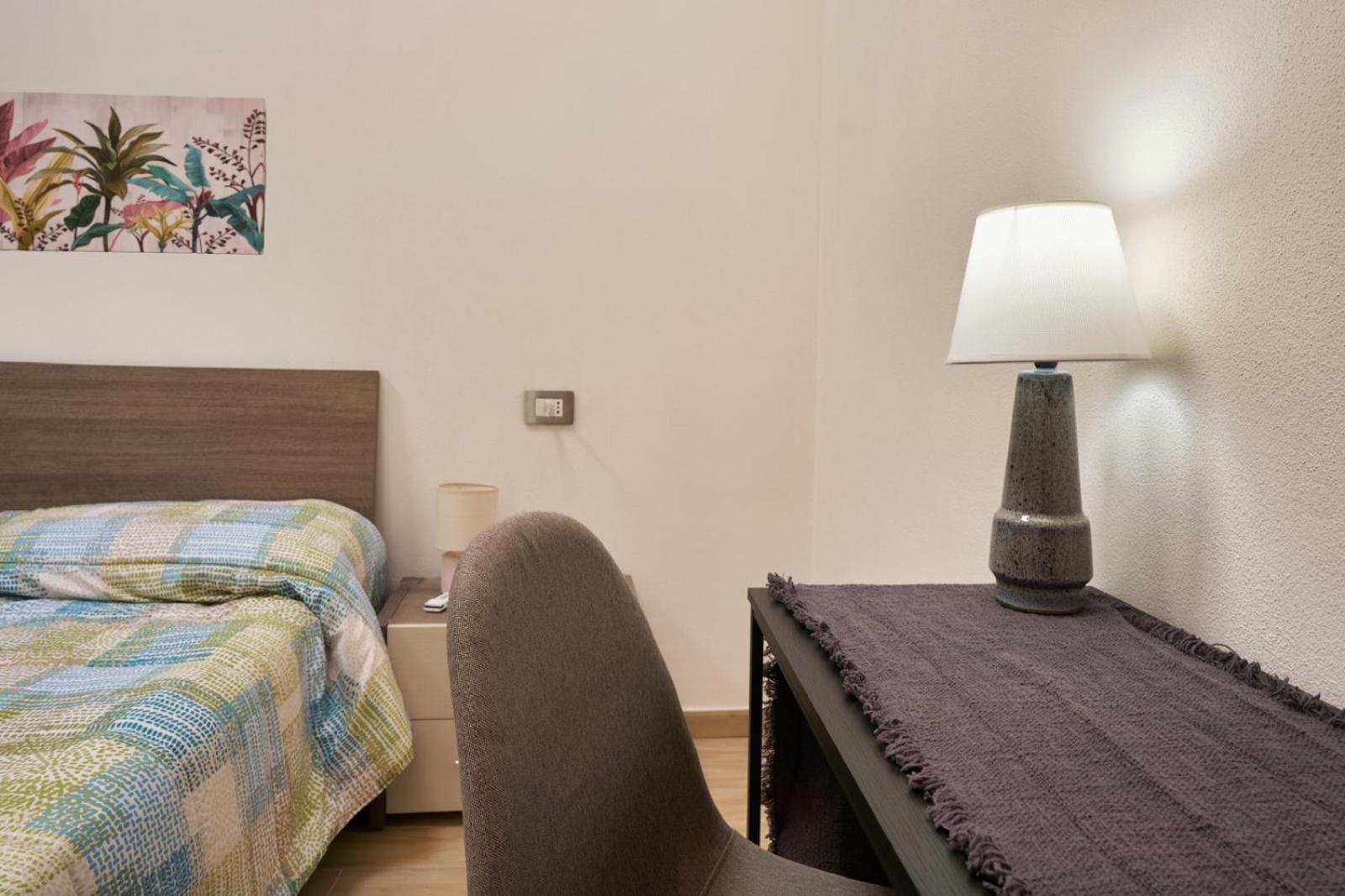 Casa Antonella Al Centro Di Cabras Lägenhet Exteriör bild
